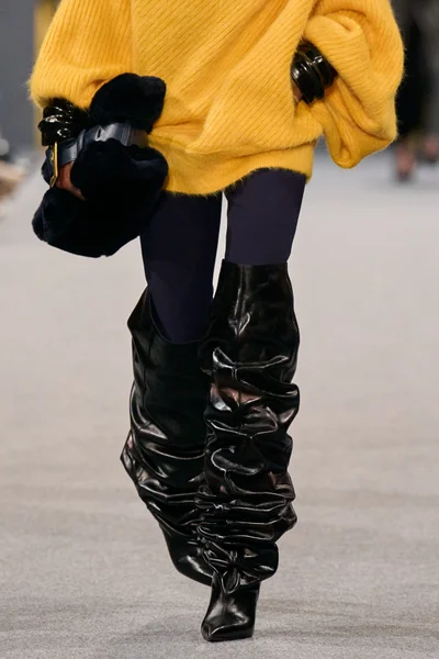 Look 63